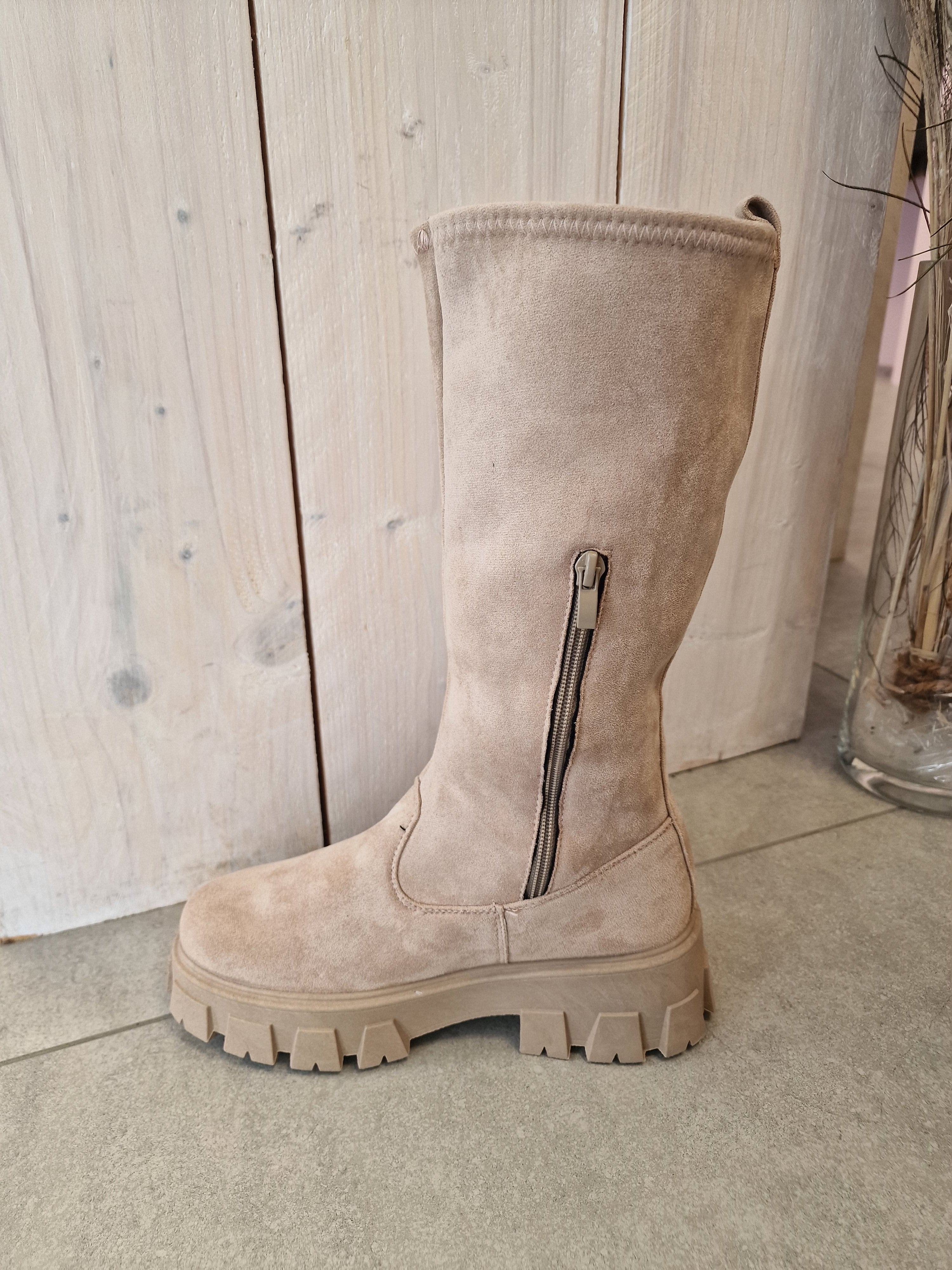 Laars Suus - Beige