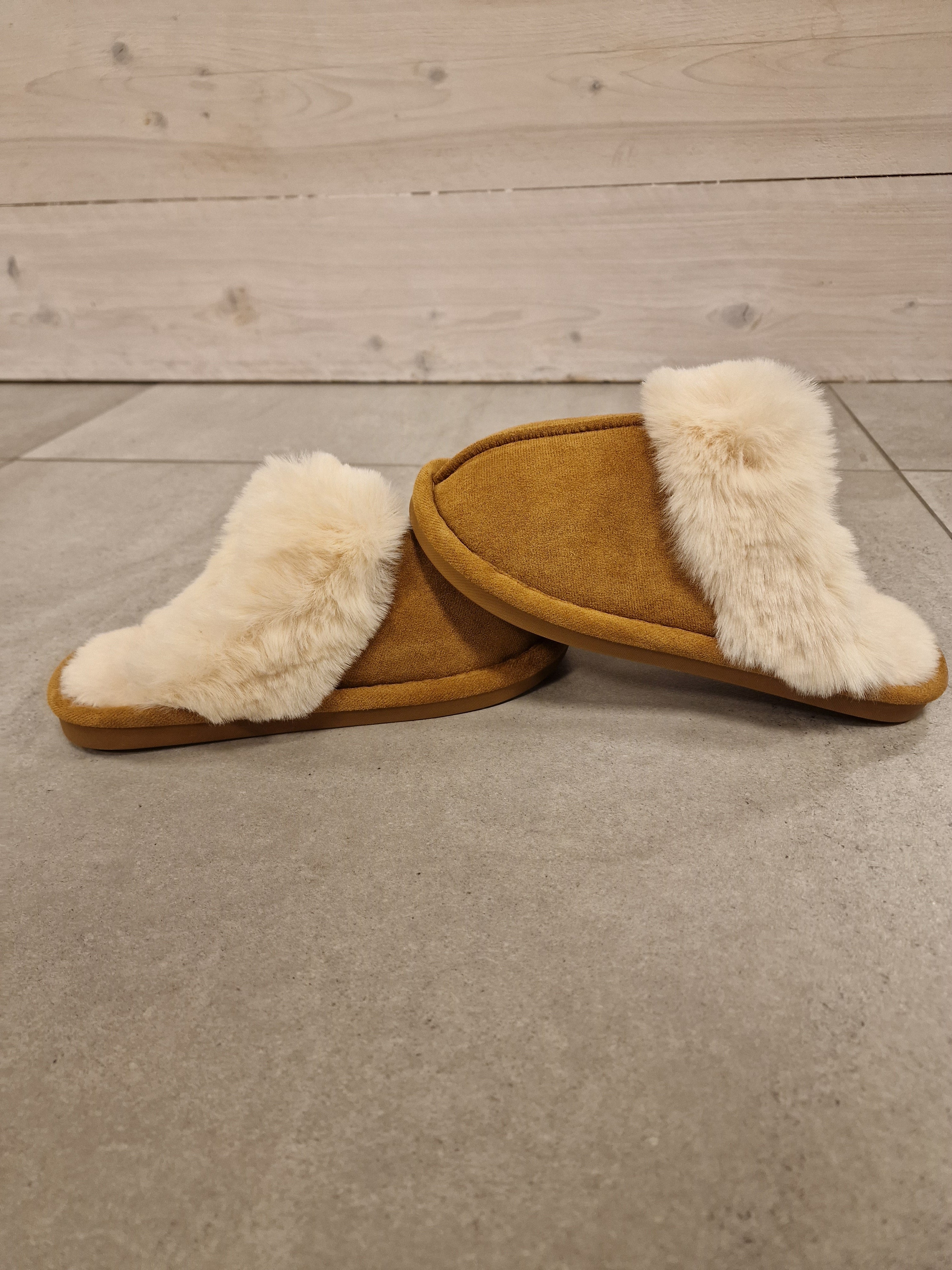 Sloffen Fluffy - Camel