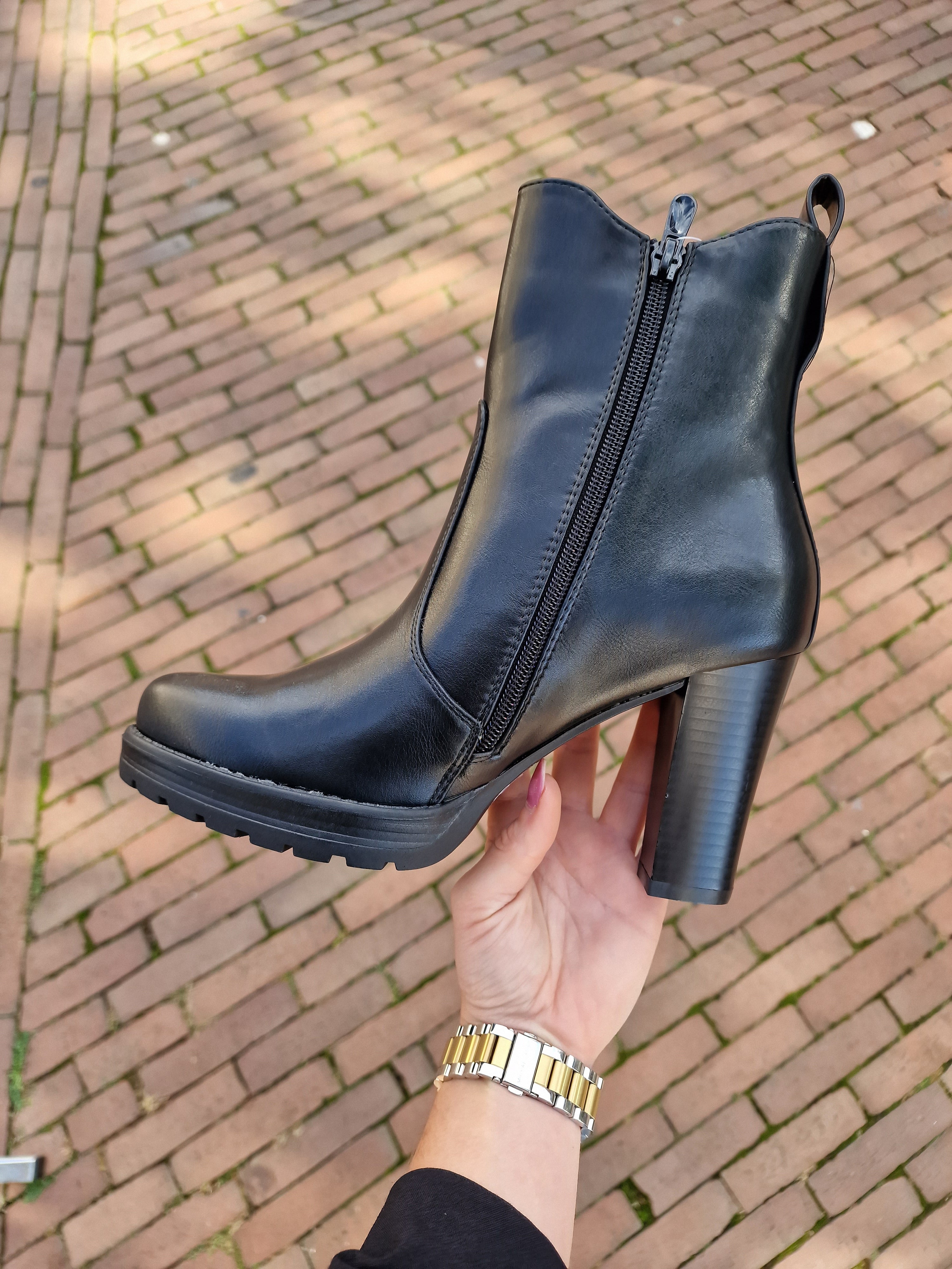 Laarsje hak Rezi - Zwart