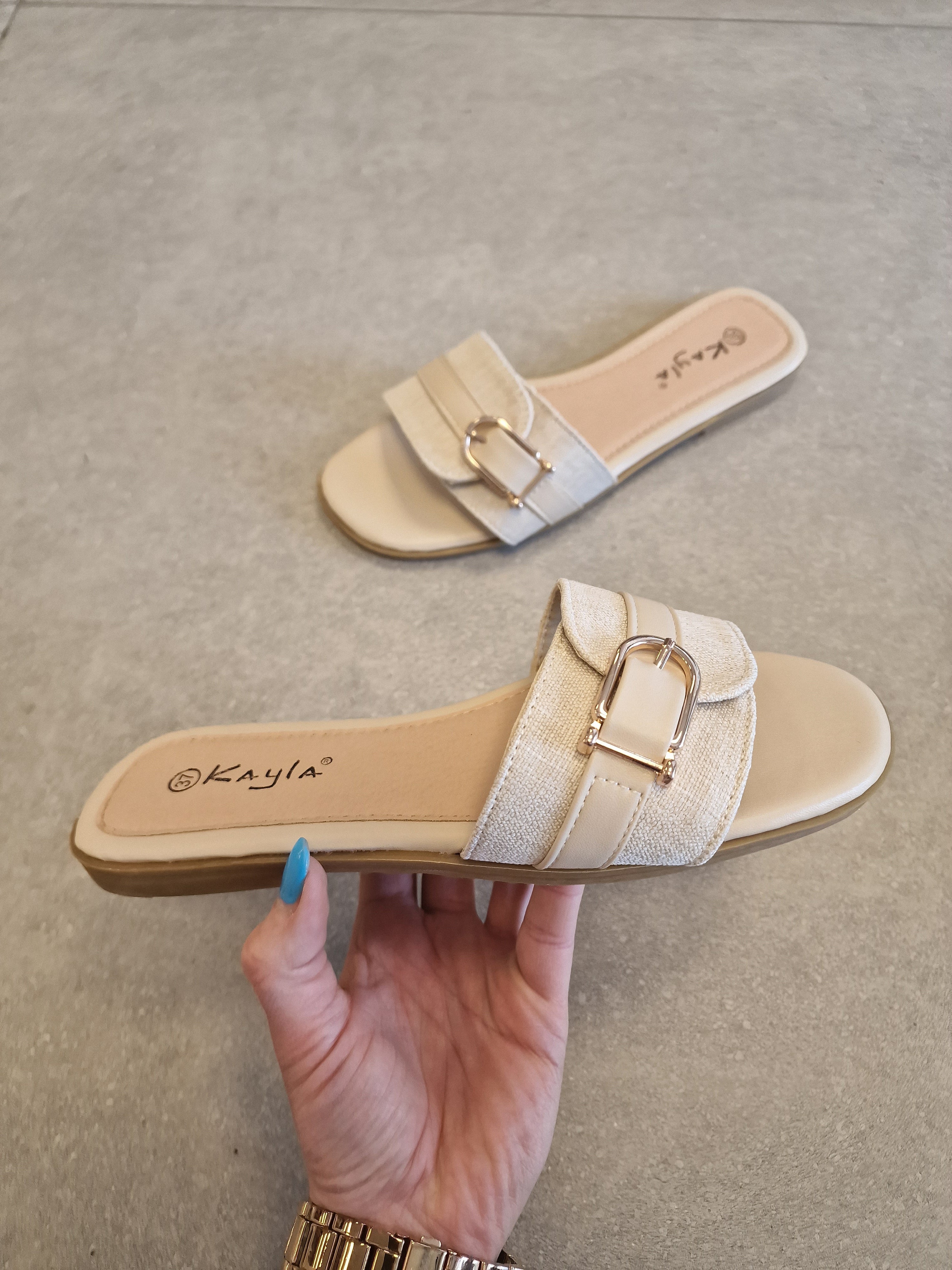 Slipper Gesp - Beige