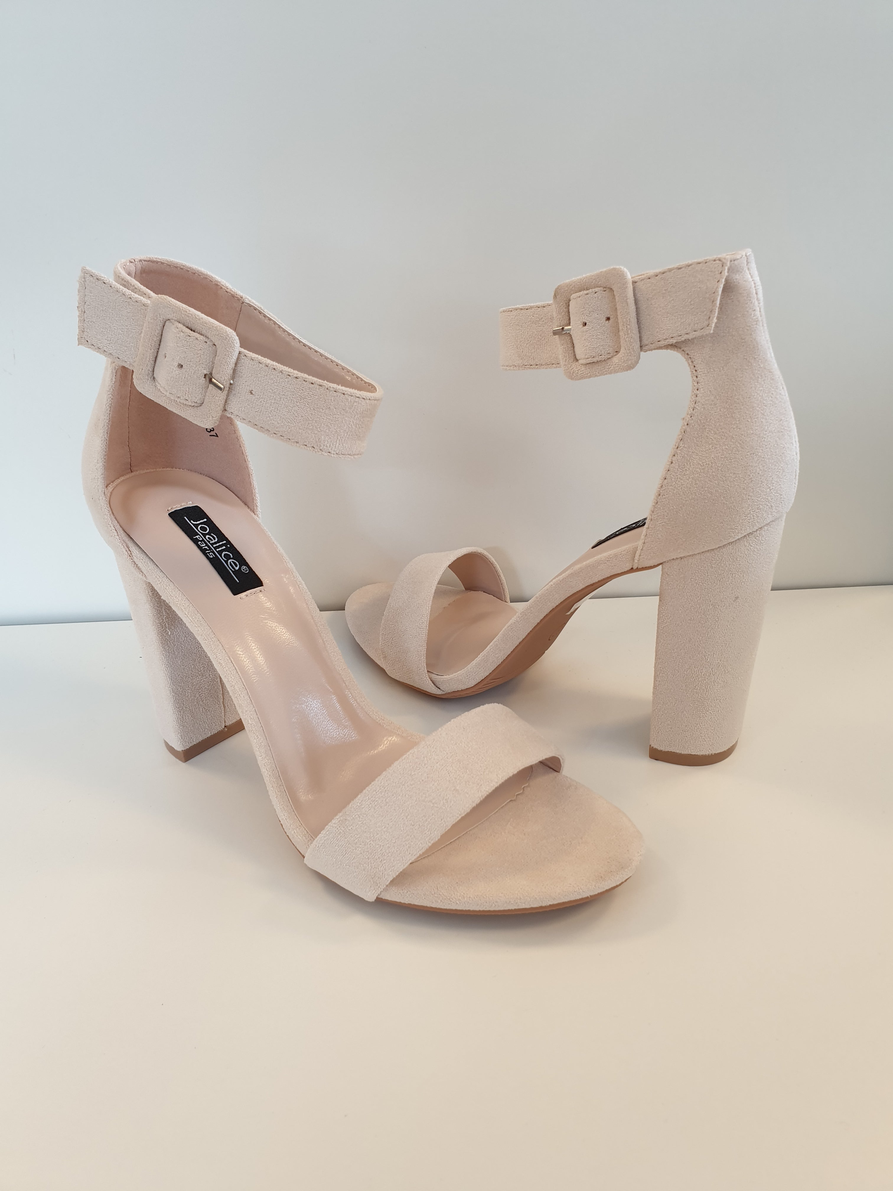 Hakken Diaz 'Beige'